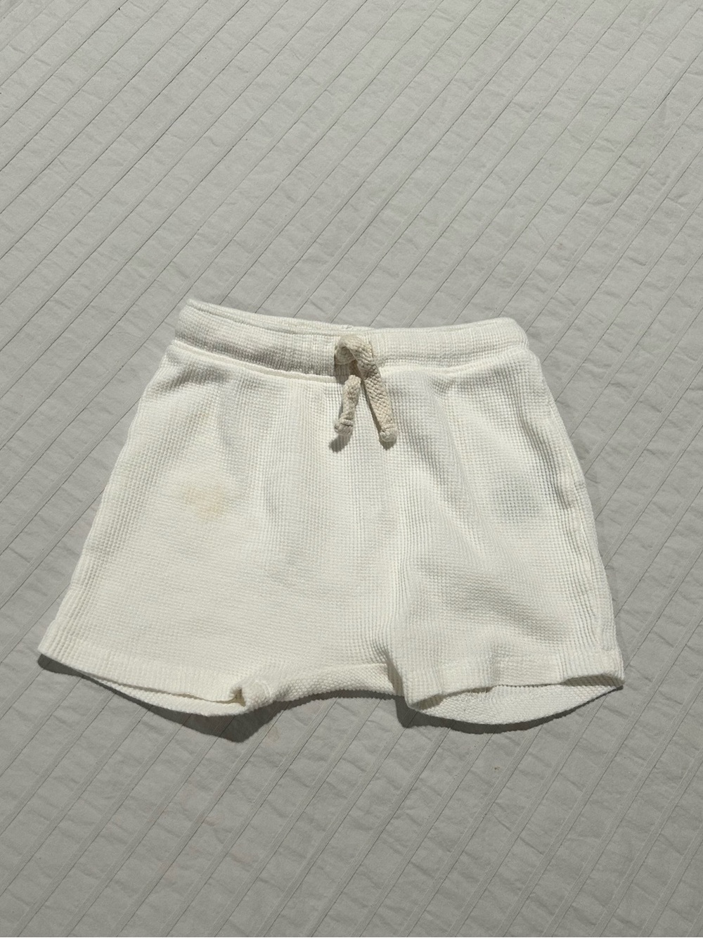 Old Navy Cream Waffle-Knit Drawstring Kids Shorts